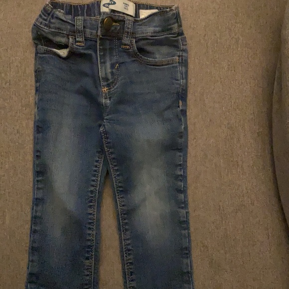 Old navy karate skinny jeans (size 2T) - Picture 5 of 5